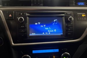 Toyota Auris bild 19
