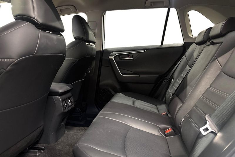 Toyota RAV4 bild 14