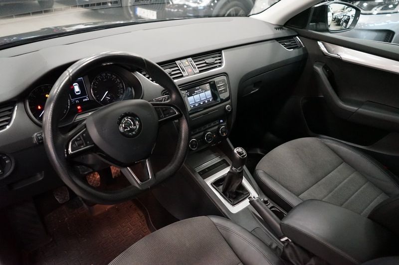 Skoda Octavia bild 8