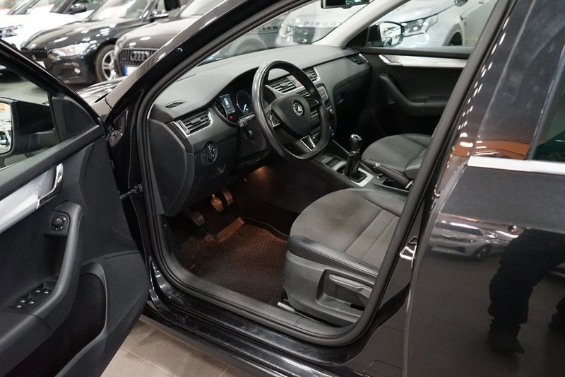 Skoda Octavia bild 9