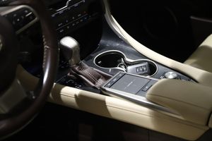 Lexus RX bild 13