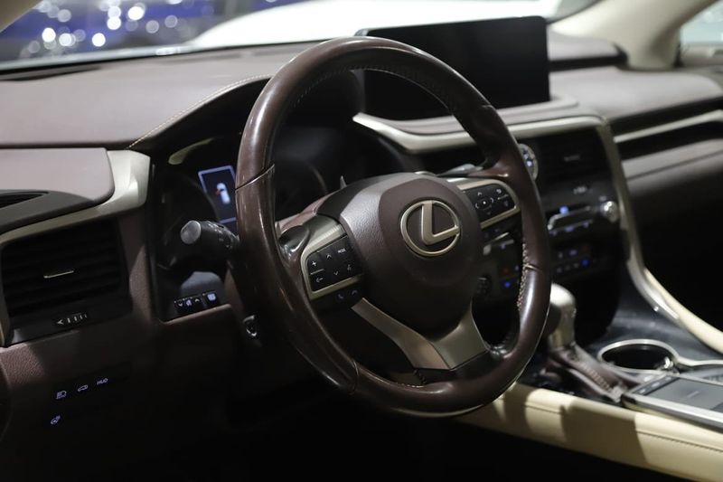 Lexus RX bild 5