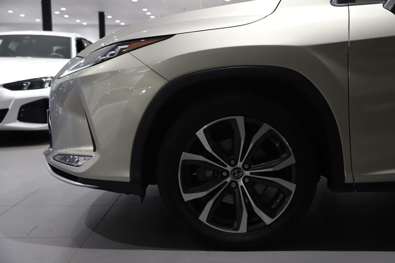 Lexus RX bild 9