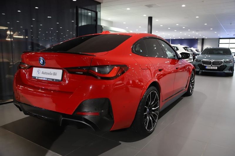 BMW i4 bild 3
