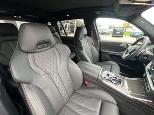 BMW X7 bild 17