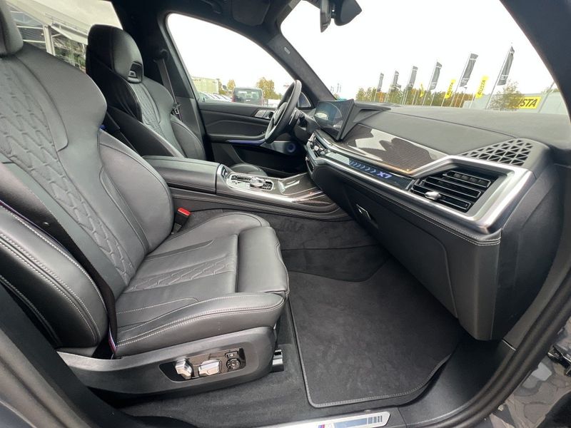 BMW X7 bild 16