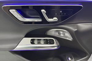 Mercedes E300 bild 15