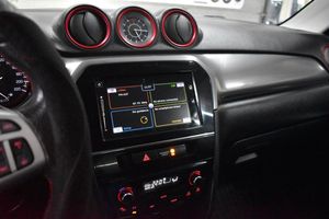 Suzuki Vitara bild 10