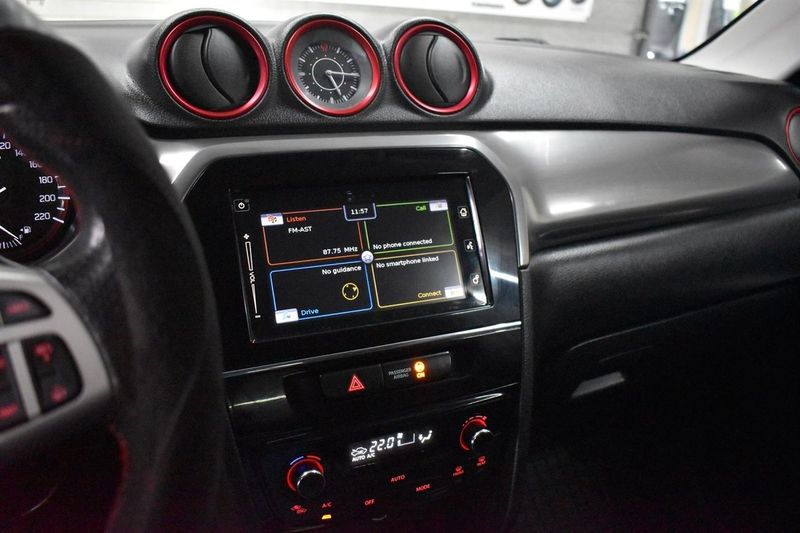 Suzuki Vitara bild 10
