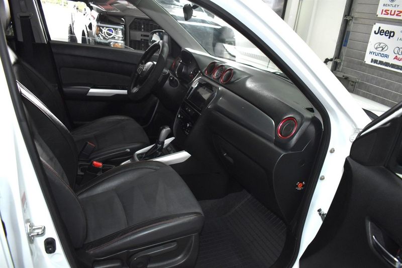 Suzuki Vitara bild 6