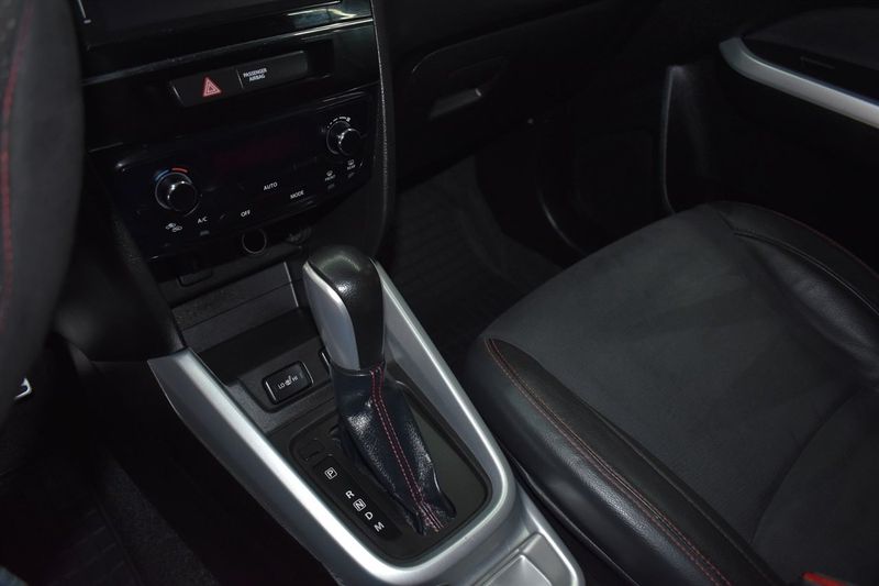 Suzuki Vitara bild 9