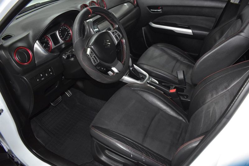 Suzuki Vitara bild 5