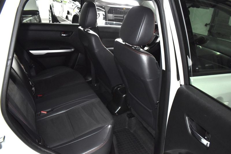 Suzuki Vitara bild 7