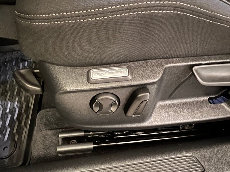 Volkswagen Passat bild 14