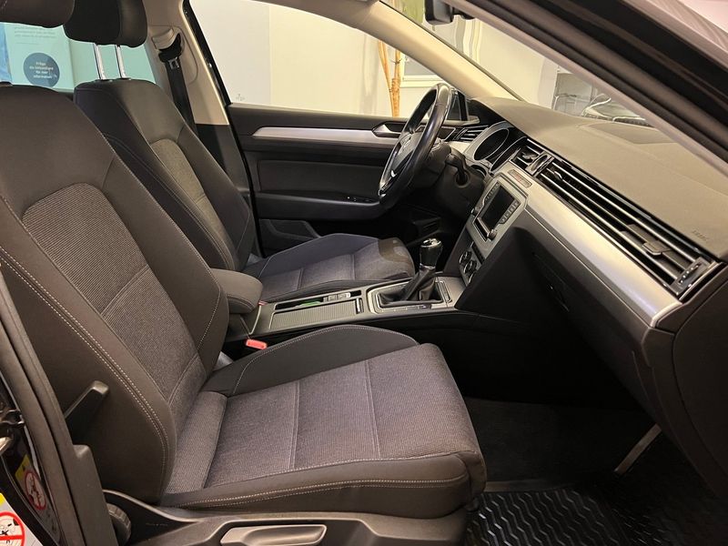 Volkswagen Passat bild 11