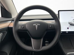 Tesla Model 3 bild 16