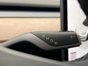 Tesla Model 3 bild 35