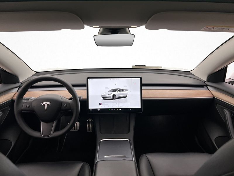 Tesla Model 3 bild 15