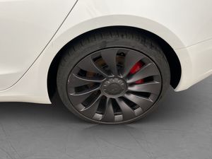 Tesla Model 3 bild 31