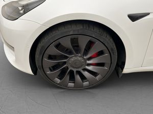 Tesla Model 3 bild 30