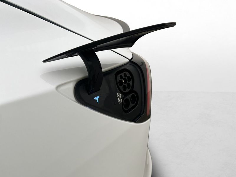 Tesla Model 3 bild 34