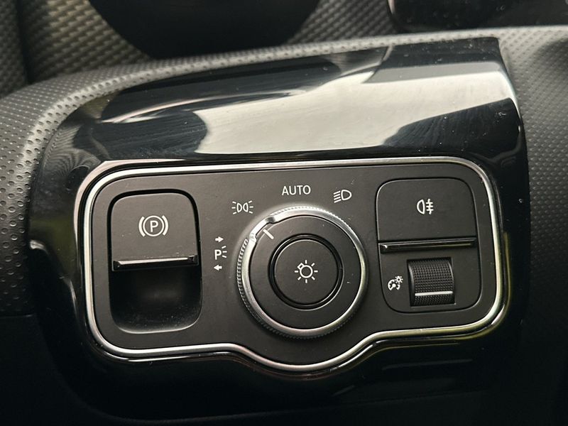 Mercedes A180 bild 30