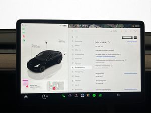 Tesla Model Y bild 23