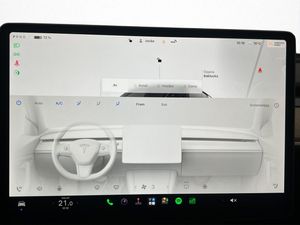 Tesla Model Y bild 24