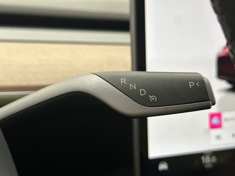 Tesla Model Y bild 34
