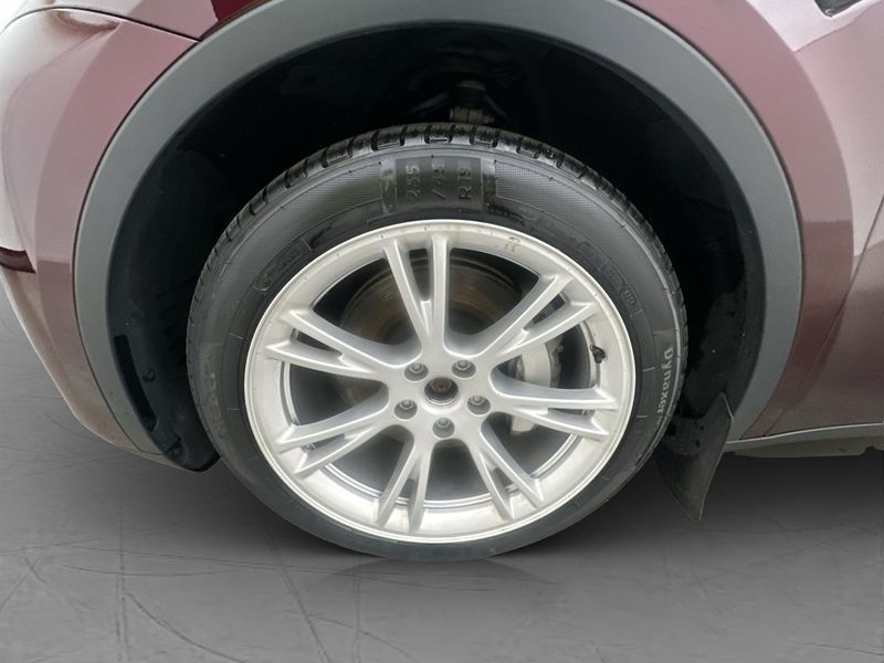 Tesla Model Y bild 30