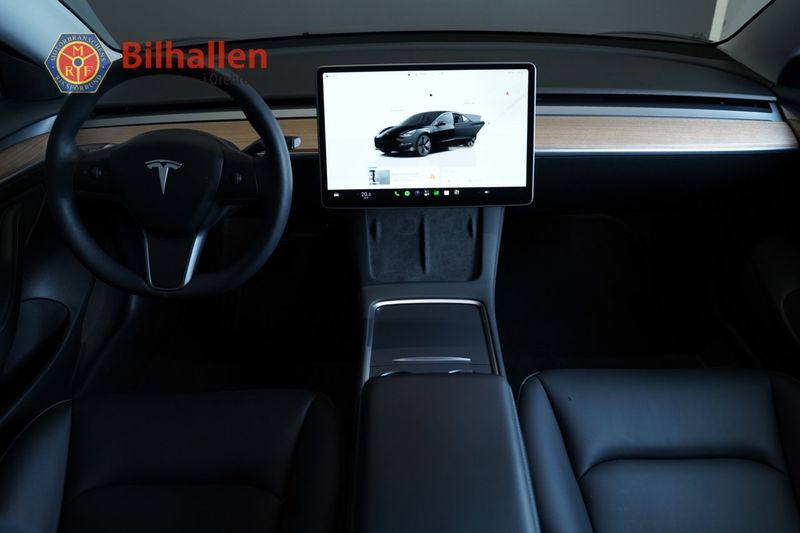 Tesla Model 3 bild 15
