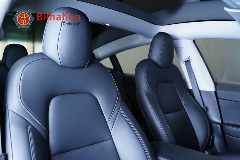 Tesla Model 3 bild 22