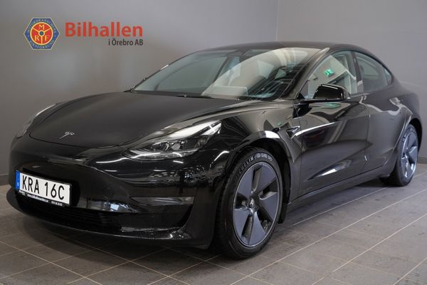 Tesla Model 3 Long Range AWD MOMS Autopilot Värmare Pano Kamera Drag - 2023