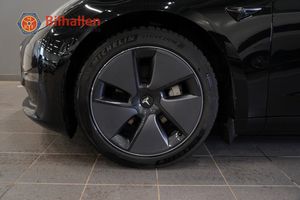 Tesla Model 3 bild 32