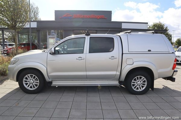 Toyota Hilux 3.0 D-4D 4x4 Double Cab 171hk Momsbil Aut 1 ägare Kåpa - 2013