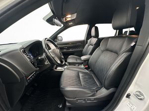 Mitsubishi Outlander bild 13