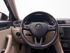 Skoda Superb bild 15