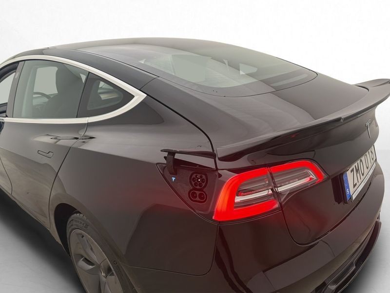 Tesla Model 3 bild 27