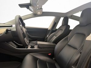 Tesla Model 3 bild 11