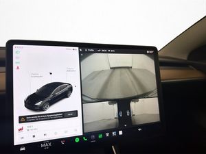 Tesla Model 3 bild 15