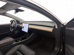 Tesla Model 3 bild 24