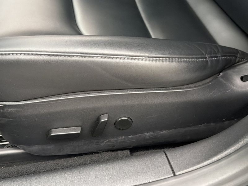 Tesla Model 3 bild 13