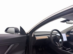 Tesla Model 3 bild 10