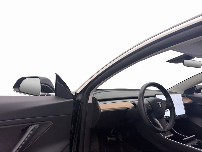 Tesla Model 3 bild 10