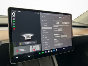 Tesla Model Y bild 21