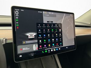 Tesla Model Y bild 18