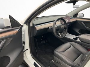 Tesla Model Y bild 11