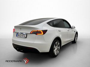 Tesla Model Y bild 8