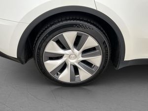 Tesla Model Y bild 31