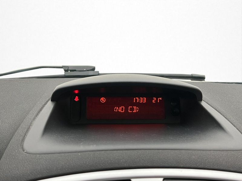 Renault Clio bild 18